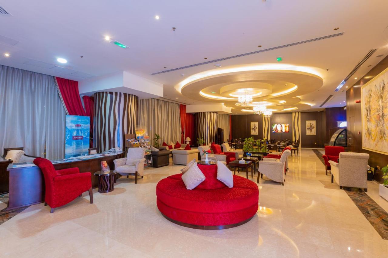 Ewan Ajman Suites Hotel Extérieur photo