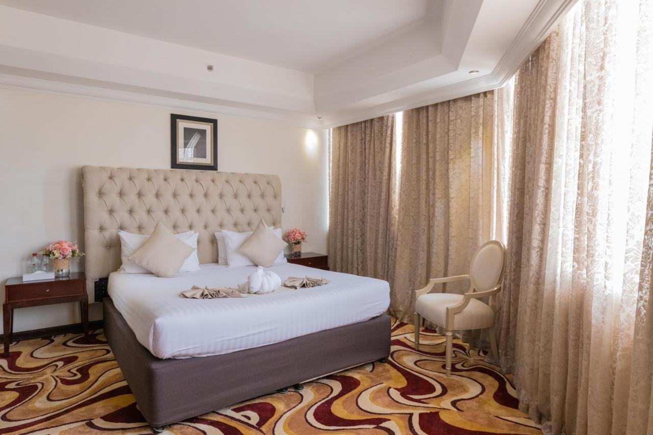 Ewan Ajman Suites Hotel Extérieur photo