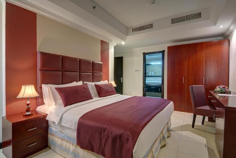 Ewan Ajman Suites Hotel Chambre photo