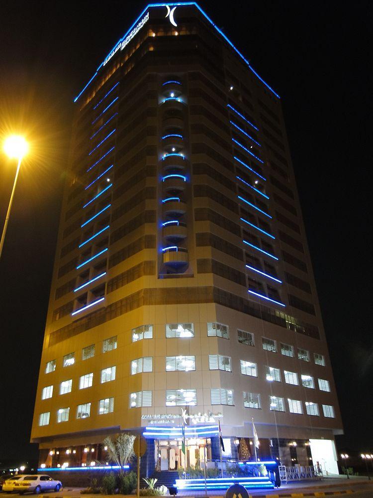 Ewan Ajman Suites Hotel Extérieur photo