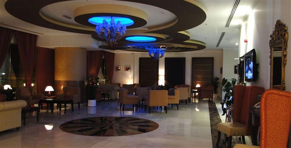 Ewan Ajman Suites Hotel Extérieur photo